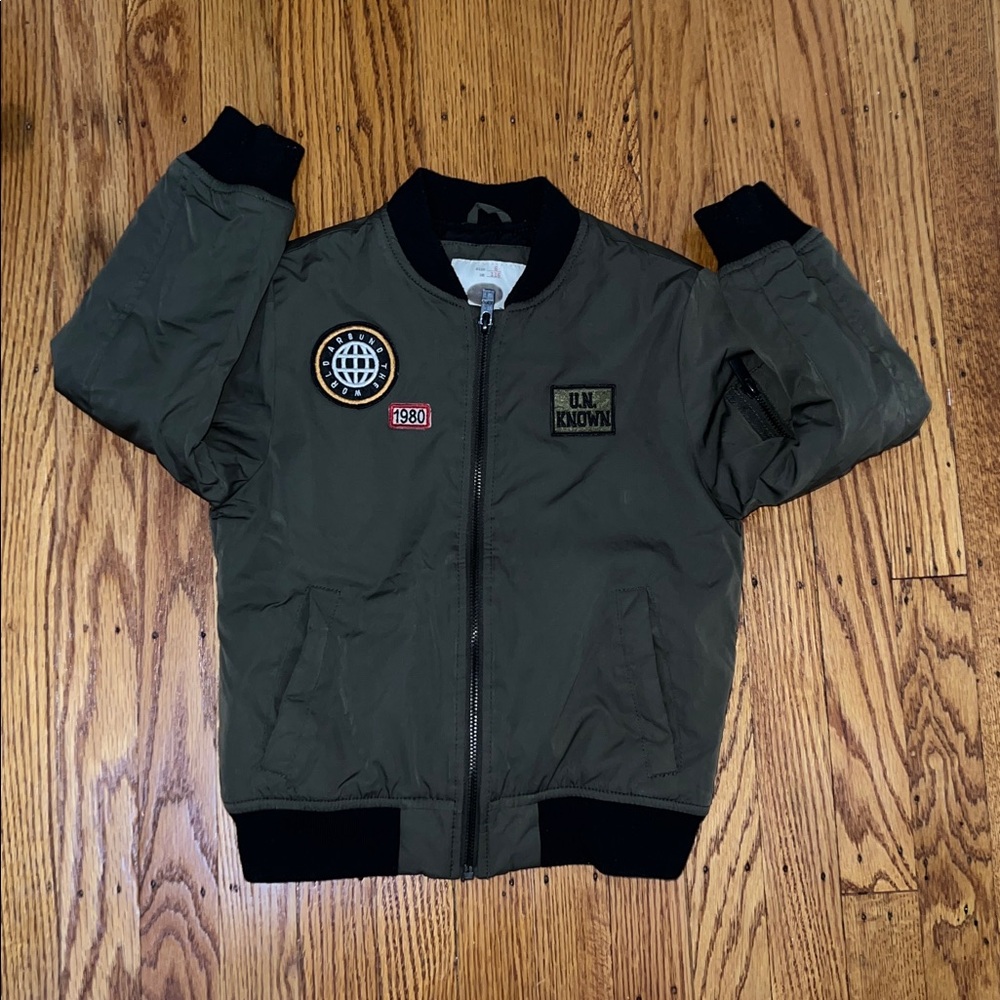 Size: 6 // Zara Olive Green Bomber Jacket with Patches